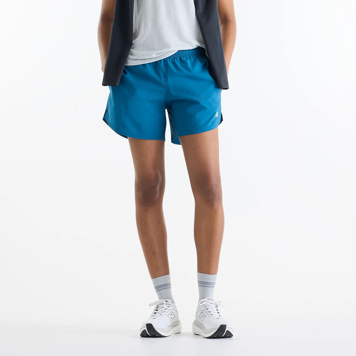Short New Balance Damen Sport Essentials 5In