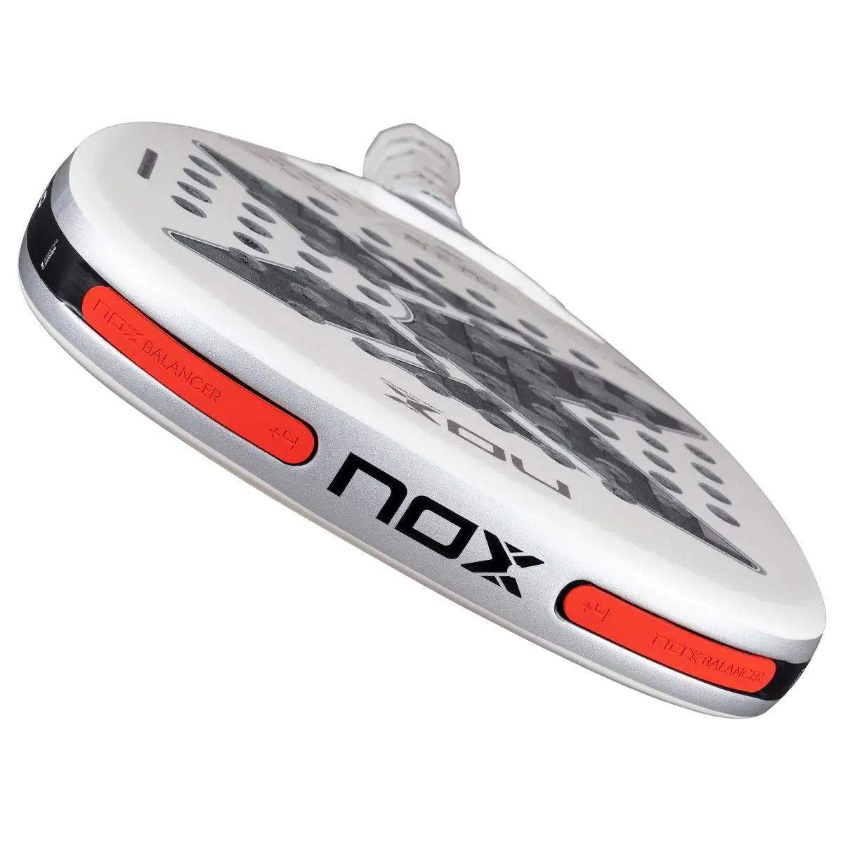 Padelschläger Test Nox AT10 Genius Attack 12K Alum Xtreme von Agustin Tapia