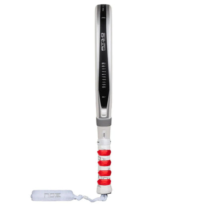 Padelschläger Test Nox AT10 Genius Attack 12K Alum Xtreme von Agustin Tapia