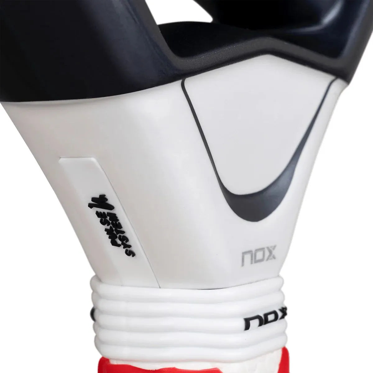 Padelschläger Test Nox AT10 Genius 12K Alum Xtreme Lite By Agustin Tapia